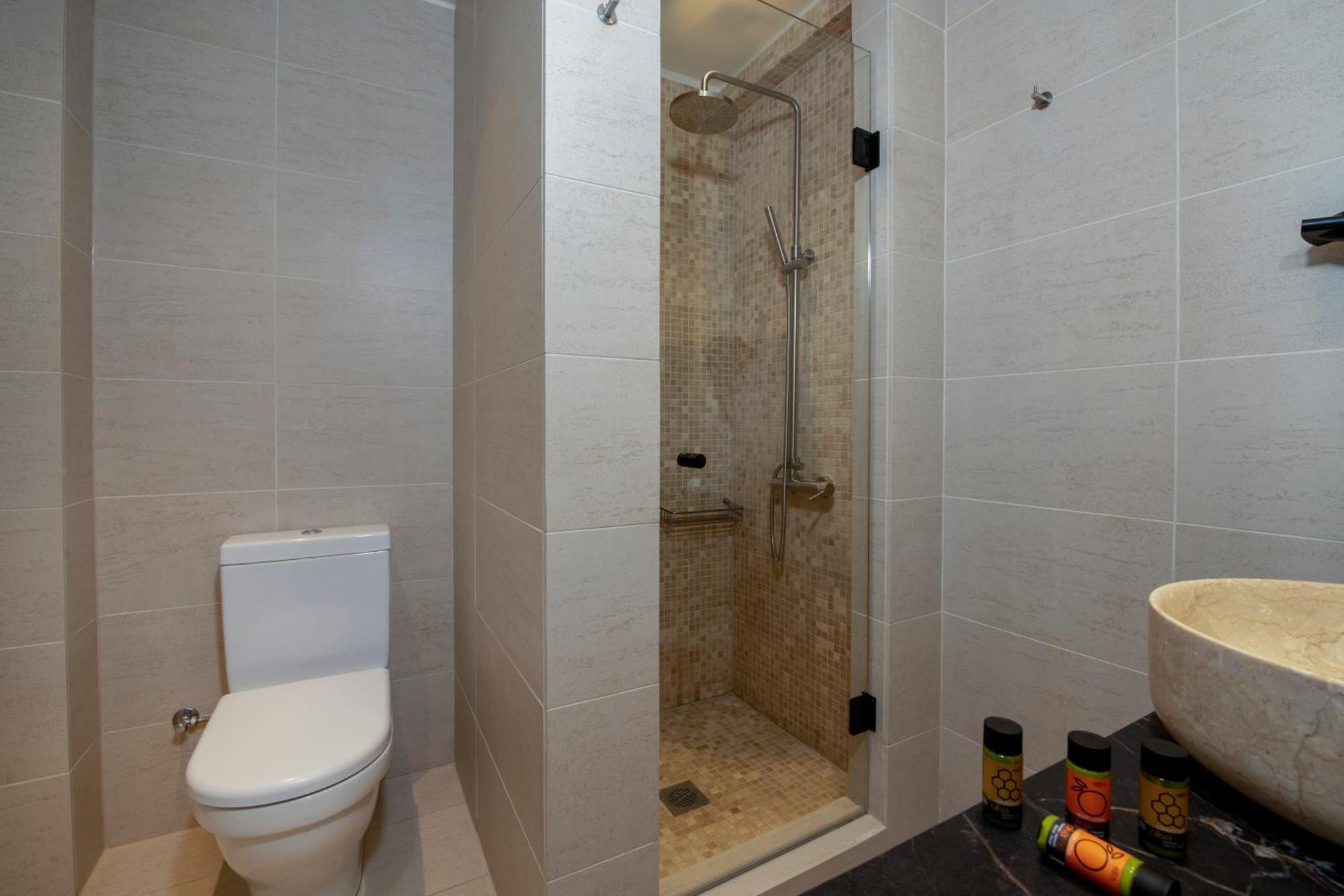 Mosaic Venetian Harbour Hotell *